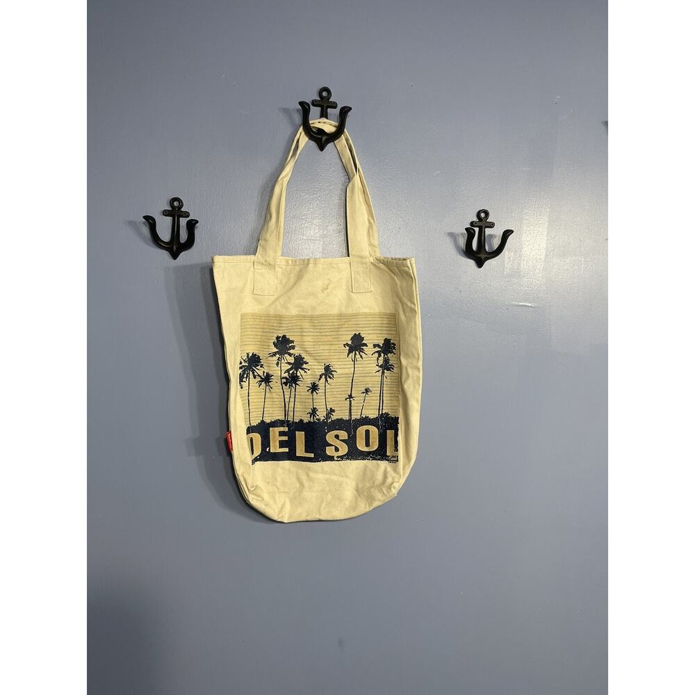 Del Sol Color Change Tote-Bag with Palm Trees Canvas